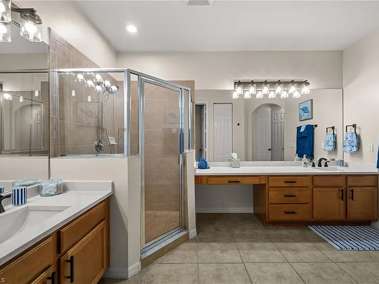15121 Laguna Dr #102 — Photo 20