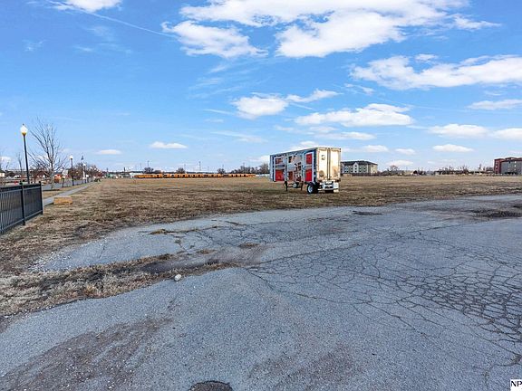 2nd image of 13th Locust St