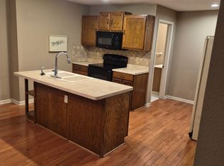 908 Cedar St #D, Pleasant Hill, MO 64080