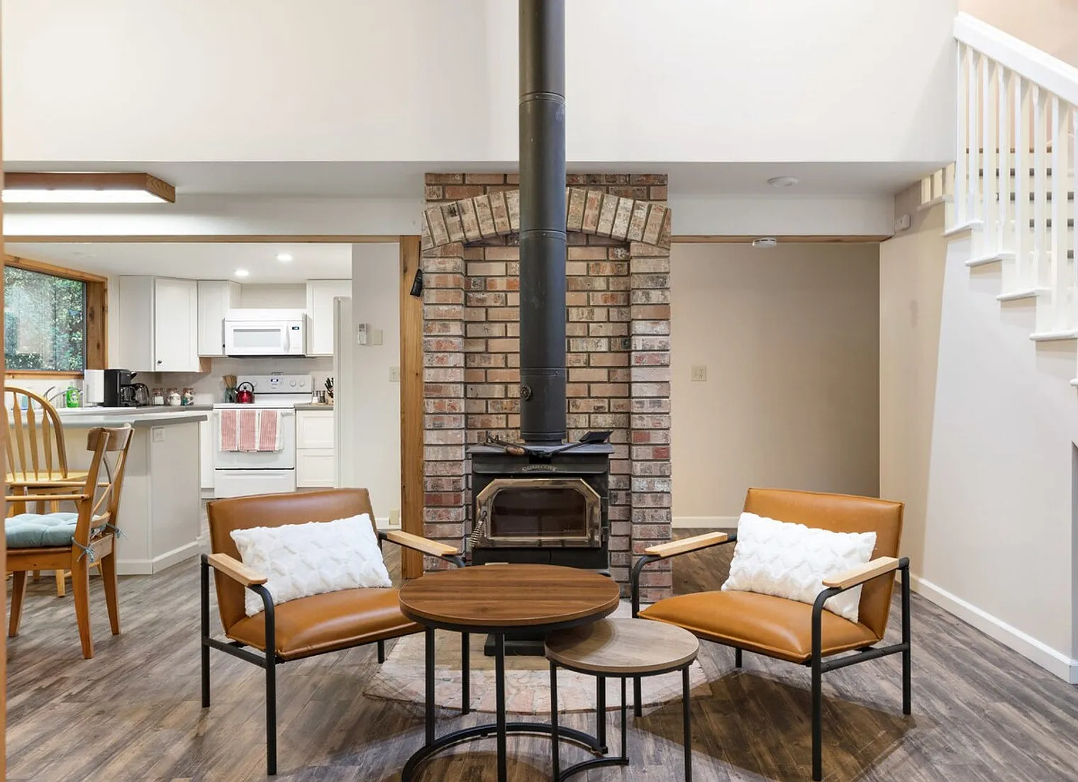 2 bed, 2.0 bath, $4,179 — Photo 1