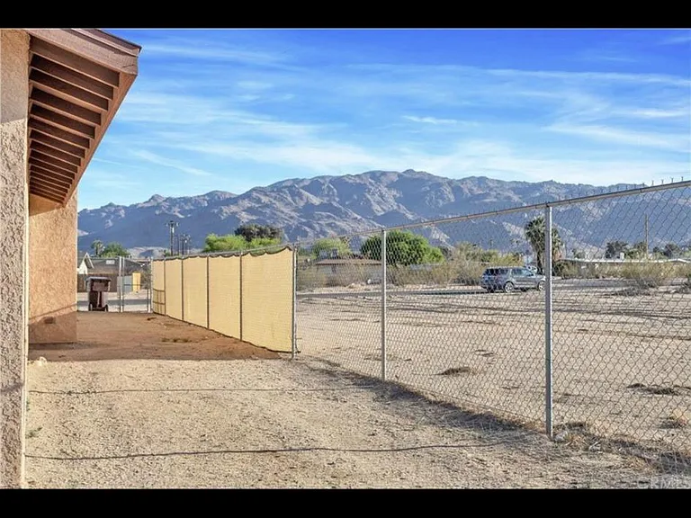 73596 Buena Vista Dr — Photo 29