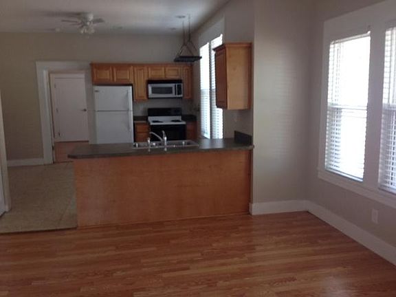 5th image of 838 6th St N