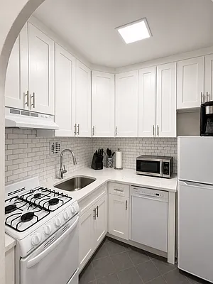 Kitchen, photo 1