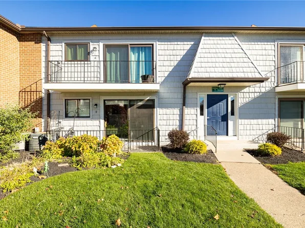 7-2 High Gate Trl, Fairport, NY 14450