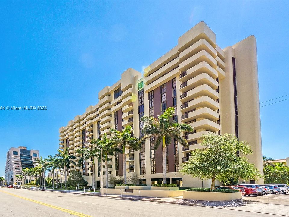 1st image of 600 Biltmore Way APT 209