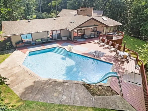 18 Horizon Dr, Mendham Twp., NJ 07945