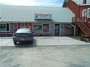 3rd image of 975 S Burlington Blvd