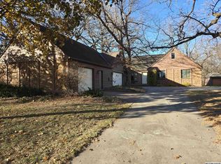 922 N Carolina Ave, Mason City, IA 50401