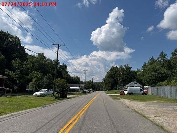Exterior Neighborhood (street photo)