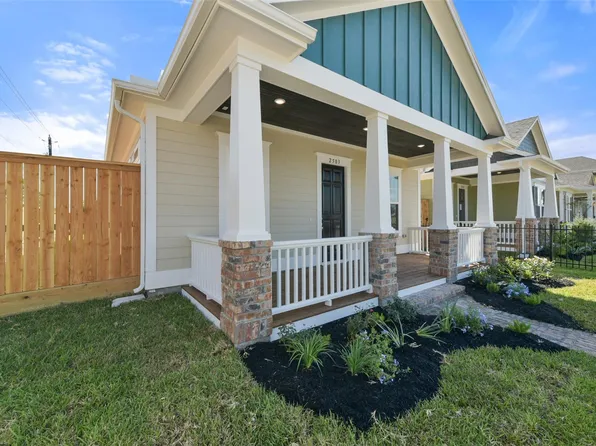2503 S Houston Avenue, Pearland, TX 77581