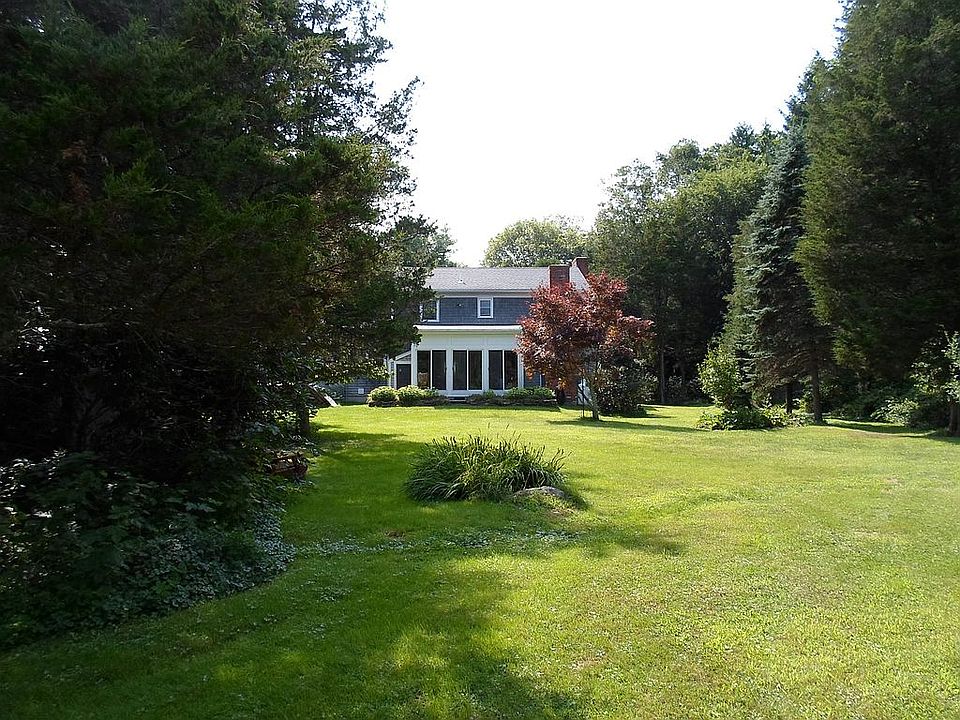 2nd image of 207 Hornbine Rd