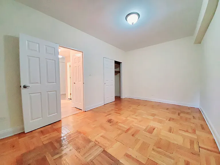60 Turner Pl #L6 — Photo 9