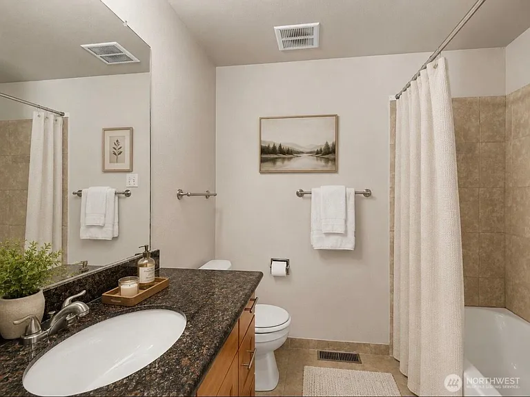 9905 NE 124th St — Photo 18