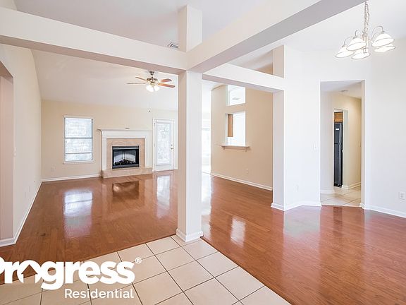 2nd image of 3366 Elsie Ct