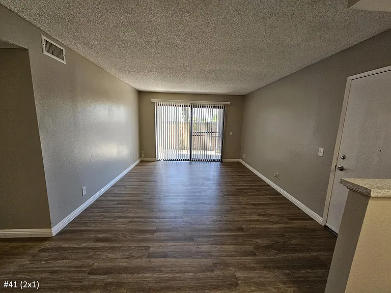 Stonewood Apartments — Photo 17