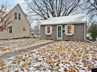1342 N 6th St, Mankato, MN 56001