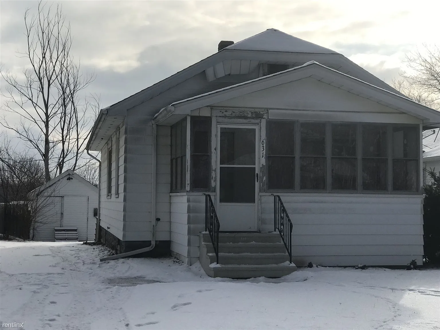 631 Wayne St photo 1