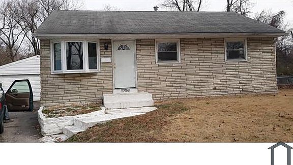 2nd image of 10656 Dunkeld Cir