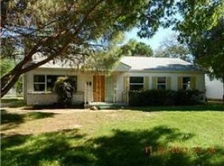 916 Iowa St, Irving, TX 75060