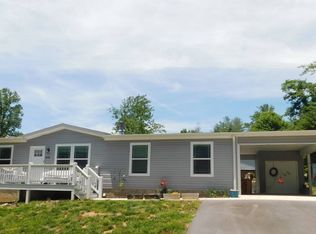 288 Greystone Dr, Hendersonville, NC 28792