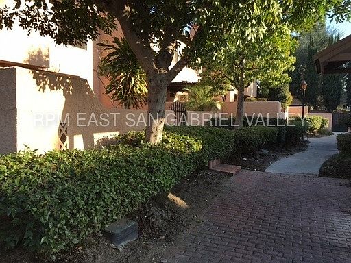3rd image of 13676 Ramona Pkwy