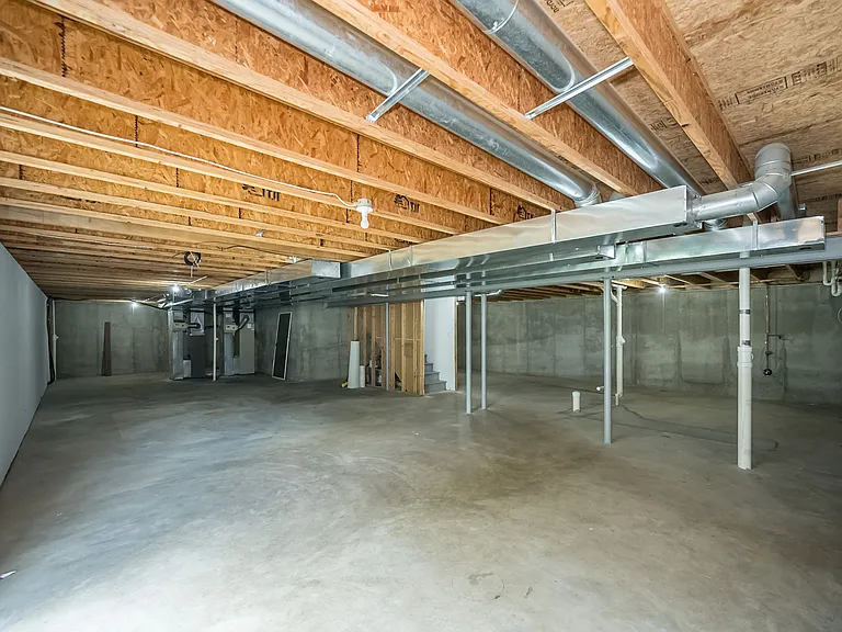 1111 Landing Place Dr — Photo 37