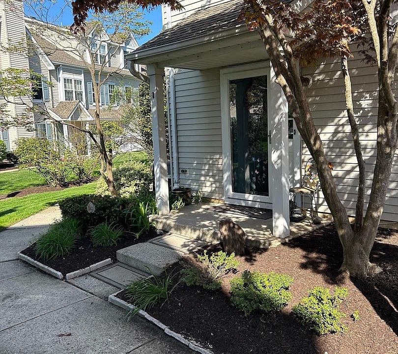 1st image of 608 Wharton Rd