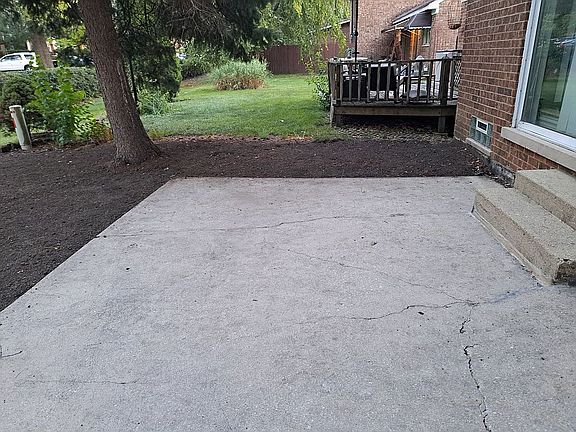 3rd image of 1S192 Eliot Ln