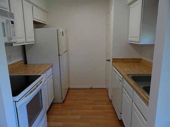 2nd image of 3300 Pebblebrook Dr APT 58