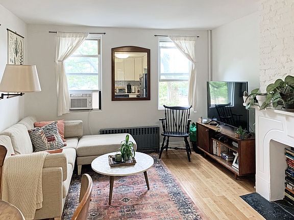 2nd image of 351 17th St APT 2L