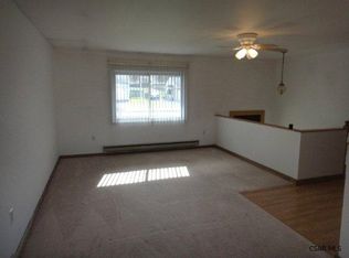 134 Hickory Dr, Salix, PA 15952