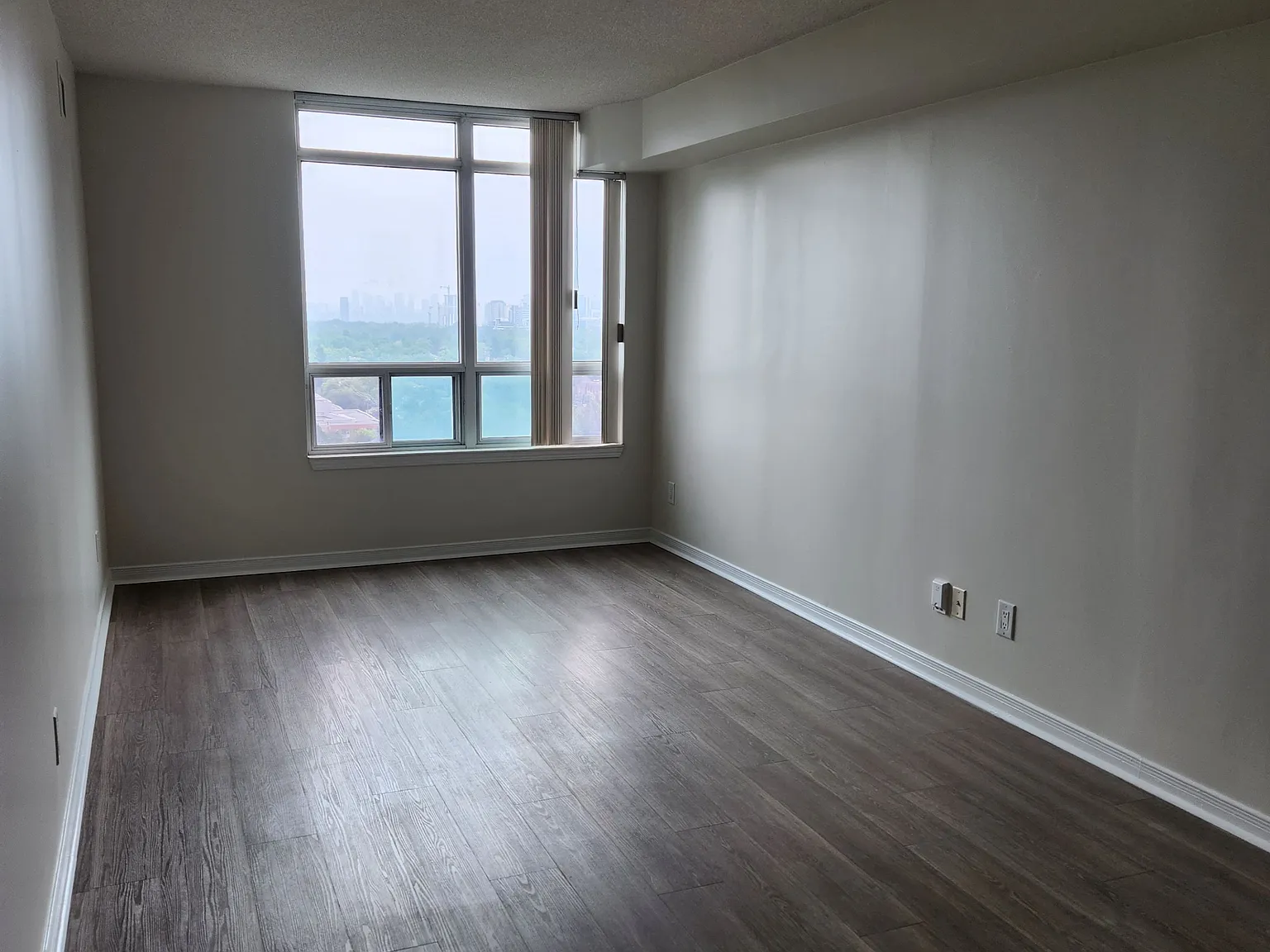 8 Hillcrest Ave — Photo 3
