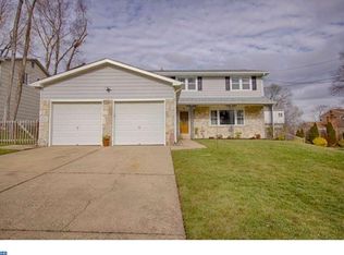 28 S Syracuse Dr, Cherry Hill, NJ 08034