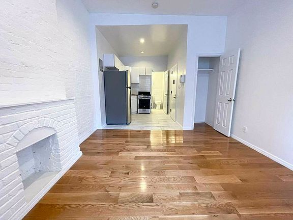 4th image of 311 E 80th St APT 7