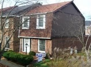 607 Dlyn St, Columbus, OH 43228