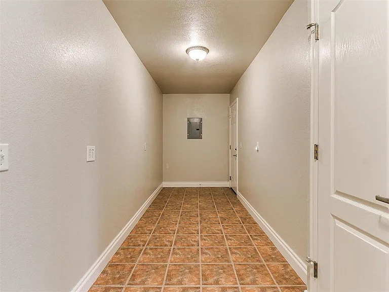 1305 Melisa Dr — Photo 39