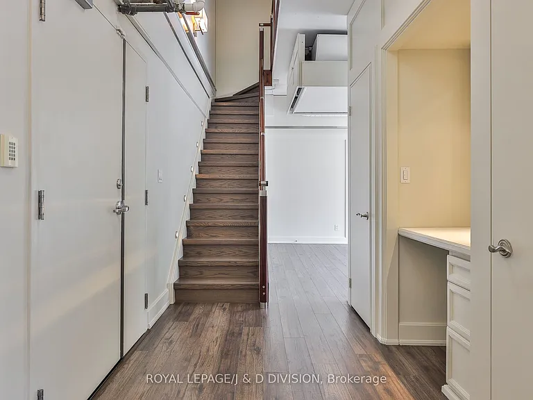 32 Stewart St #705 — Photo 21