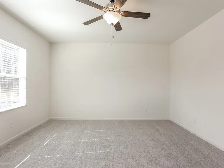 7624 Saffron Ave — Photo 11