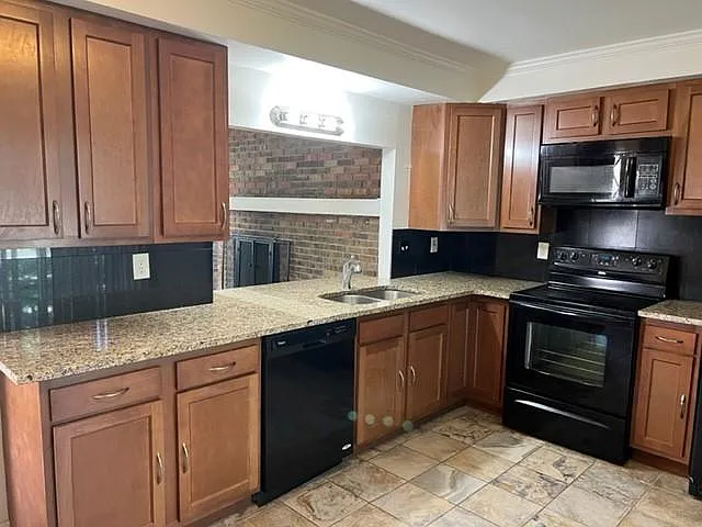 R.O.C. Apartments — Photo 4