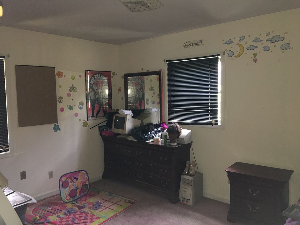 2nd image of 1220 Schimek Dr