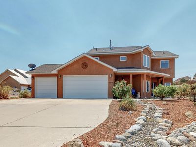 7012 Tampico Rd NE, Rio Rancho, NM, 87144