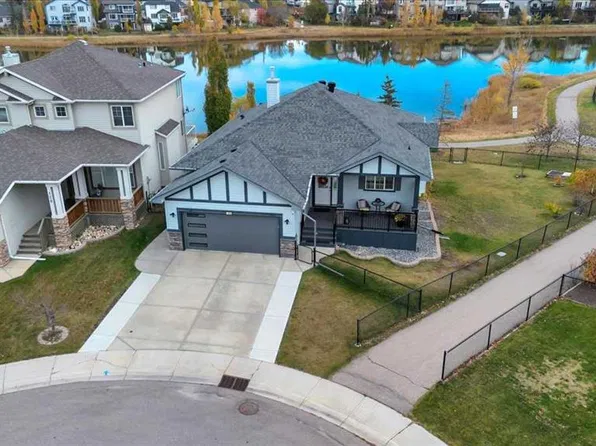 124 W Creek Gln, Chestermere, AB T1X 1P8