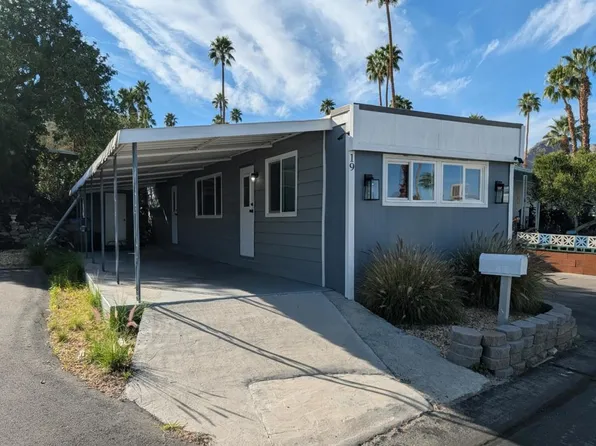 19 Lazy B Dr, Palm Desert, CA 92260