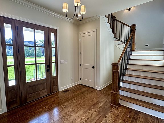 3rd image of 3300 Trimble Rd