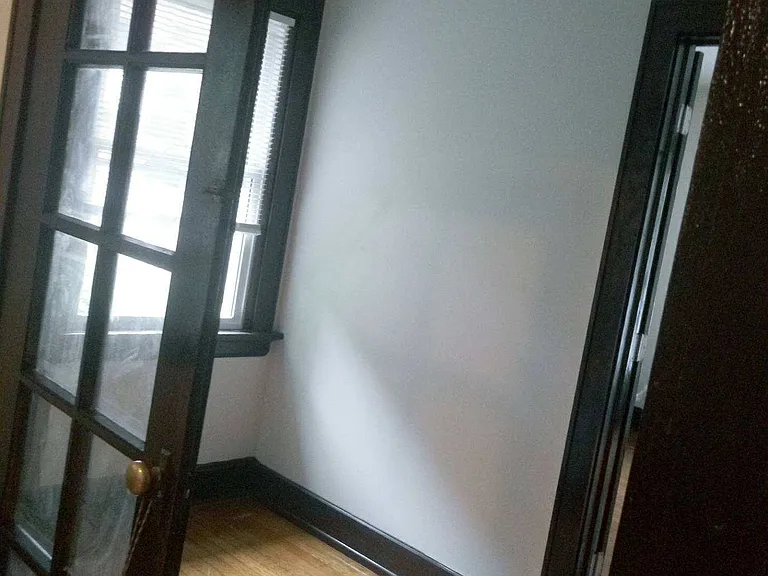 219 Gilman Ave — Photo 3