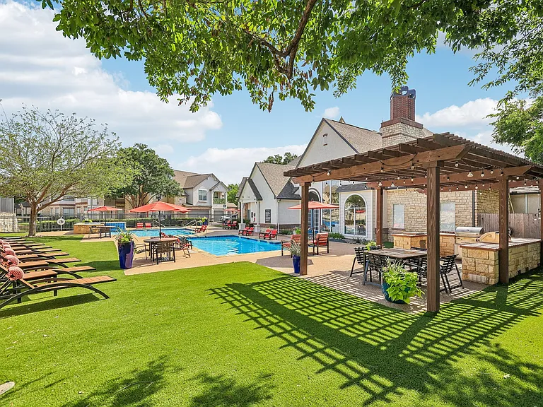 Regency Dell Ranch Apartments — Photo 46