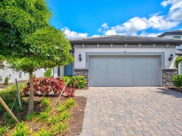 6240 Winding Pine Dr, Nokomis, FL 34275