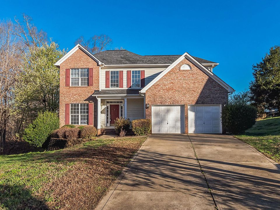1st image of 176 Walmsley Dr