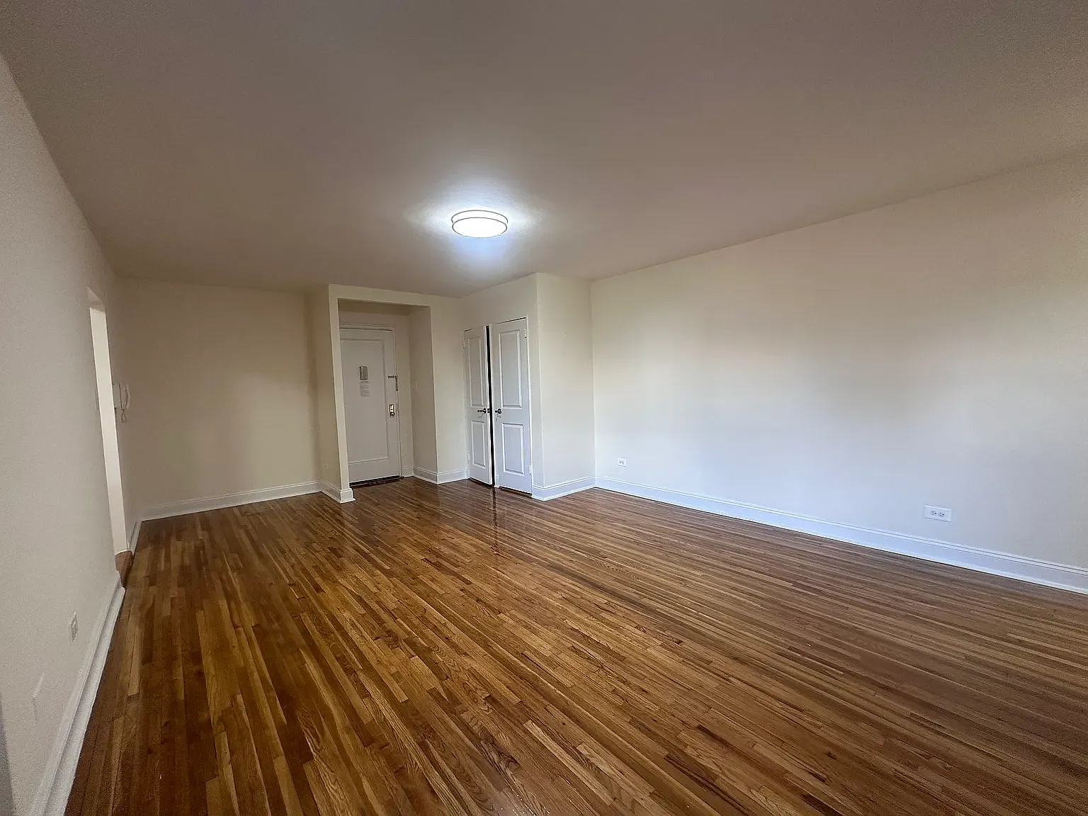 143-36 Barclay Avenue — Photo 2