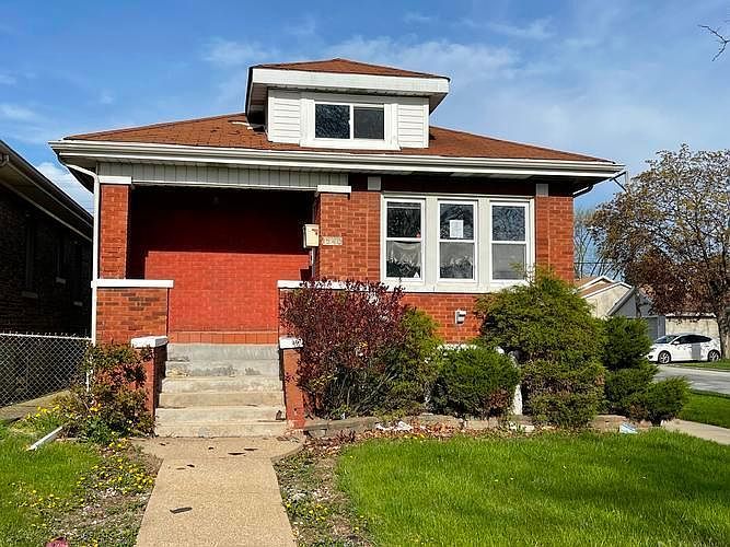 1st image of 1540 N 16th Ave